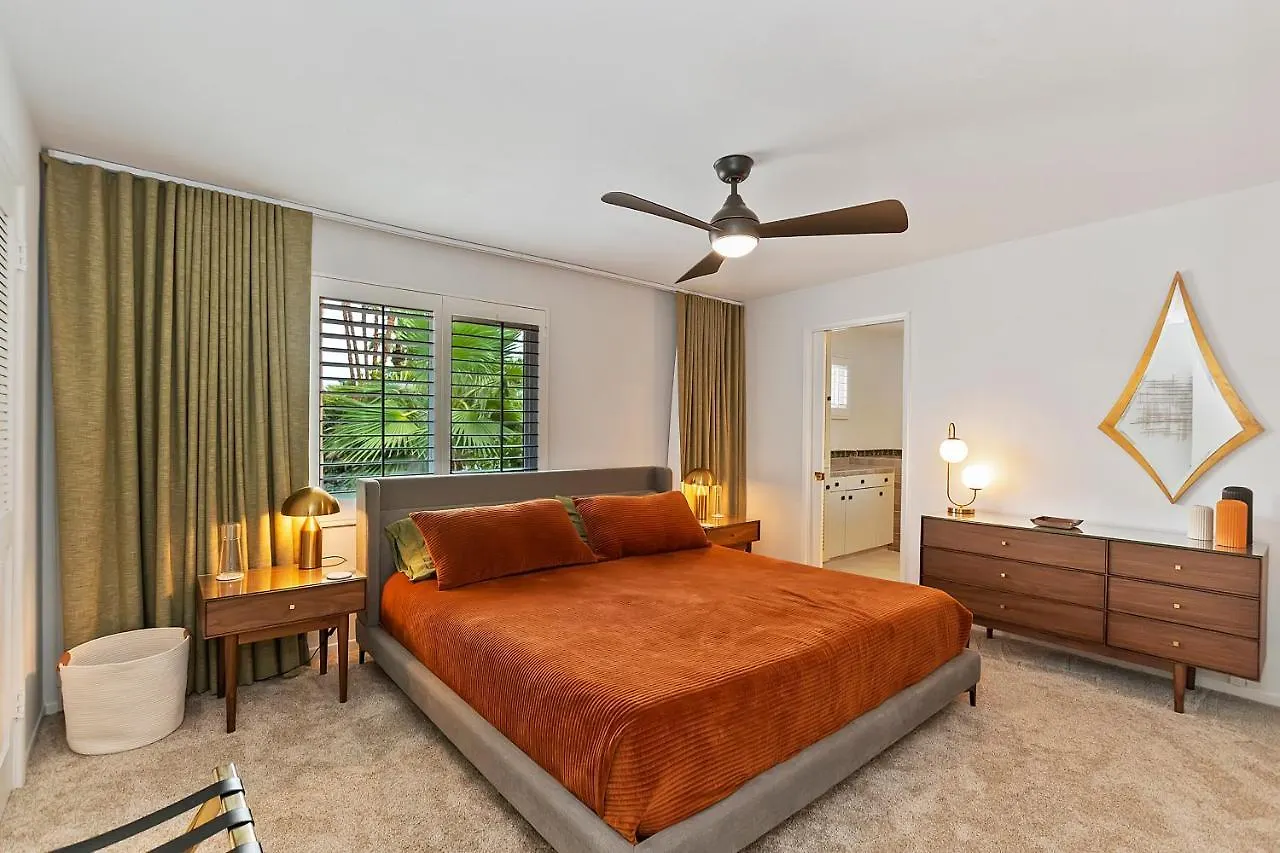 Semesterbostad Tropicale Palms - Luxe 3 Bedroom With King Beds And 3 Baths Palm Springs