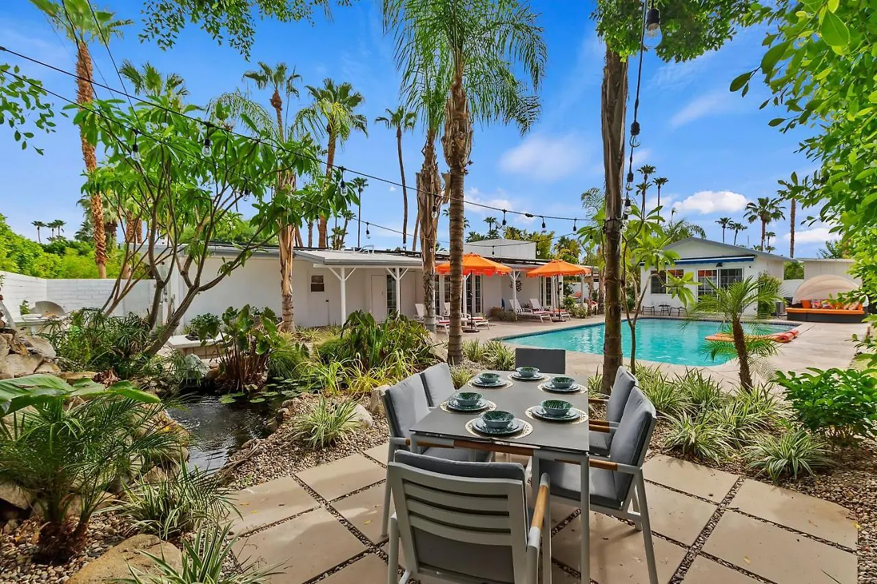 Semesterbostad Tropicale Palms - Luxe 3 Bedroom With King Beds And 3 Baths Palm Springs